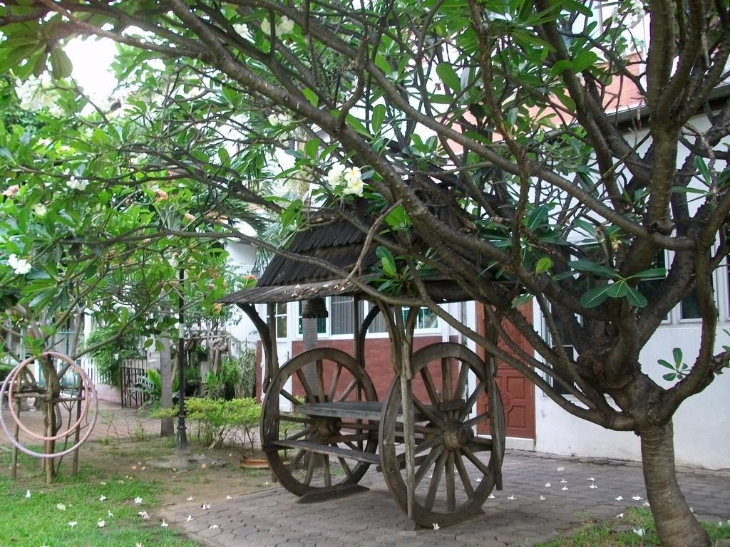 A Joy House - Kaset Nawamin City Bangkok Exterior foto